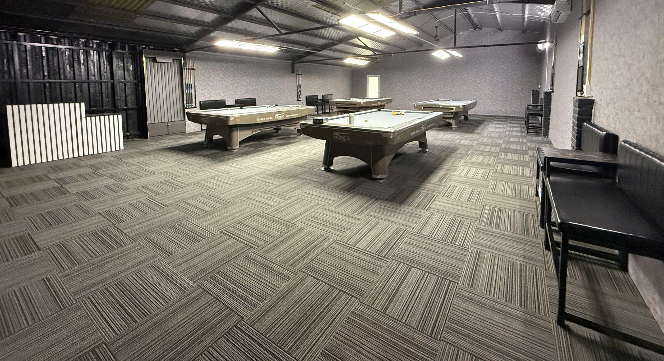 Khu vực bida T-Net Zone